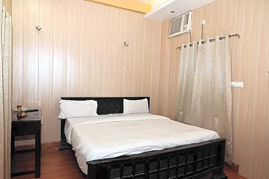 Hotel Ganga Monastery