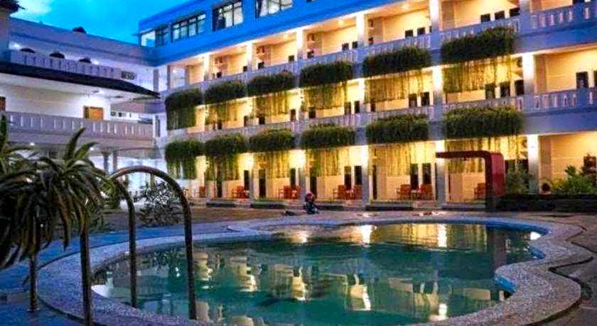 Grand Mutiara Hotel