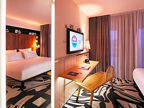 Medium Mama Double Room