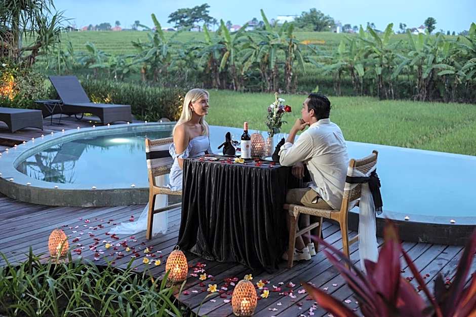 MAHALONA BALI STAY