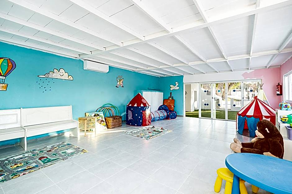 Aparthotel Holiday Center