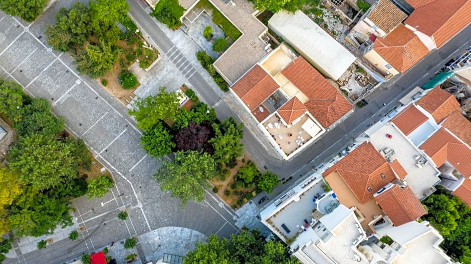 Kyria Boutique House