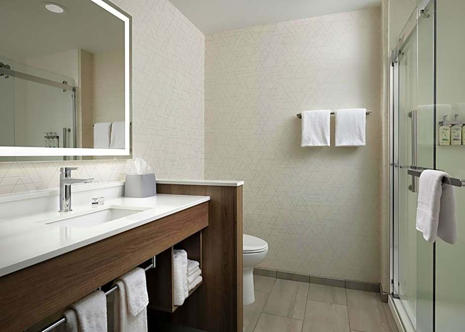 Holiday Inn Express & Suites Lima By IHG