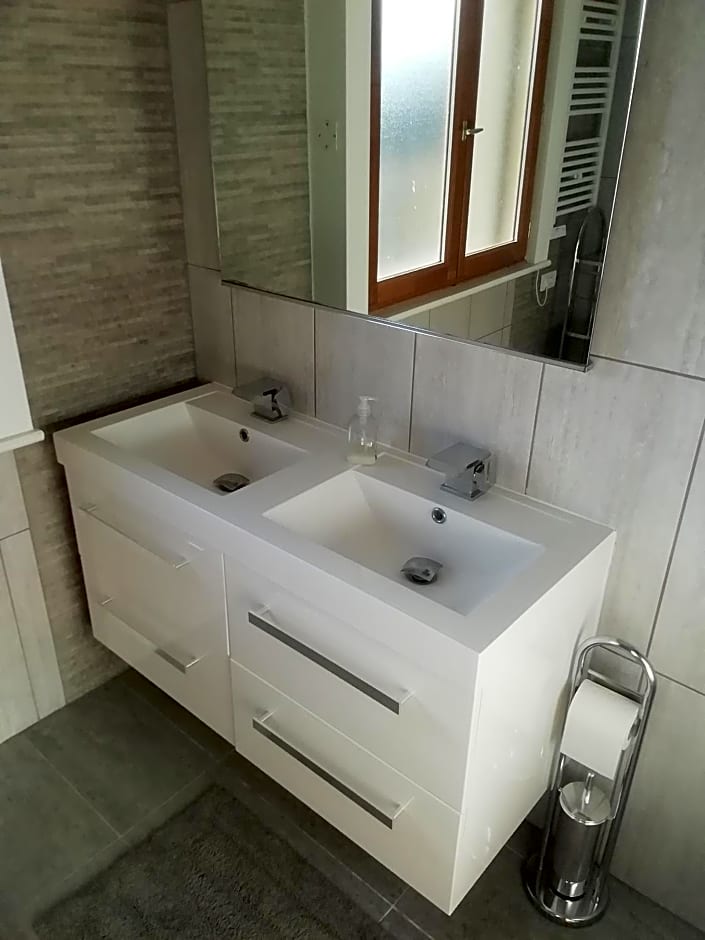 Bellevue Josselin 1a Chemin des Cruyere