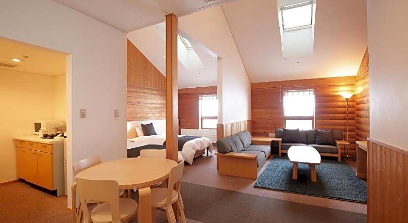 Log Hotel The Maple Lodge