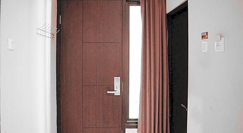 Audah Syariah Residence Mitra RedDoorz