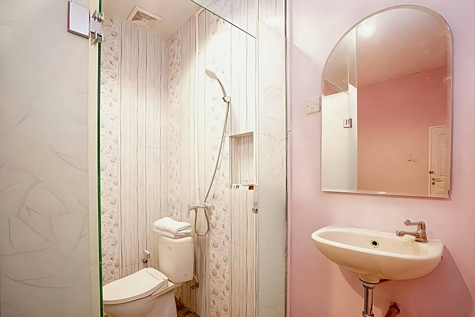 Hotel O Juanda Near Terminal International Juanda