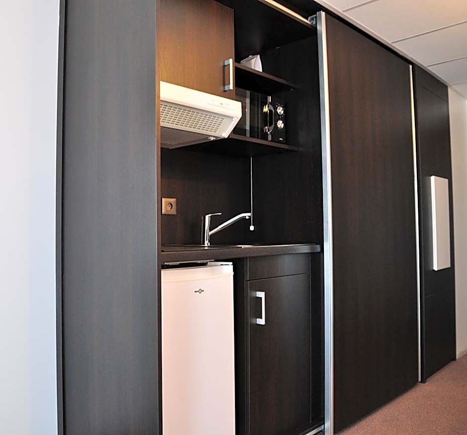 Golden Tulip Pornic Suites