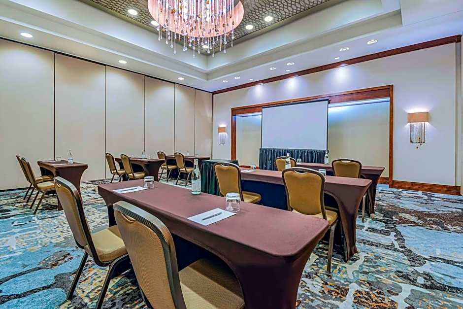 Embassy Suites By Hilton Houston Downtown