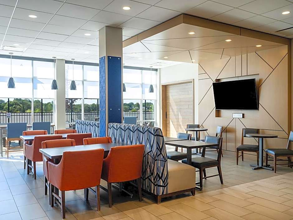 Holiday Inn Express & Suites - Meridian - Boise West By IHG