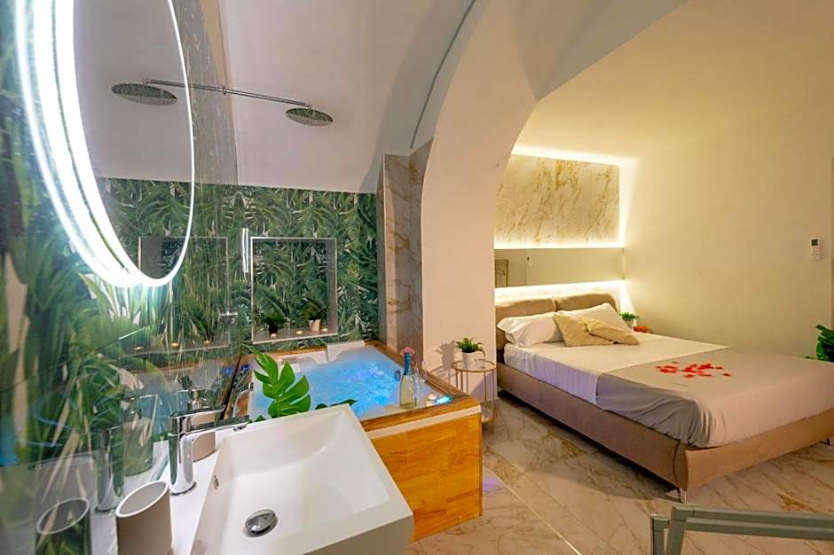 ETNEA 208 LUXURY JACUZZI SUITE Catania