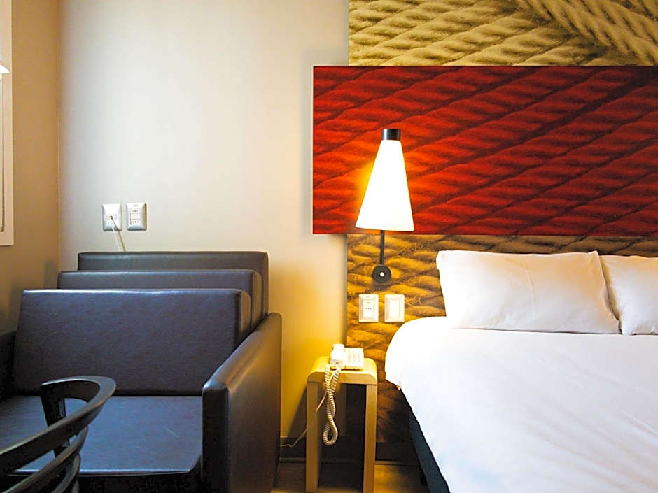 Ibis Iquique
