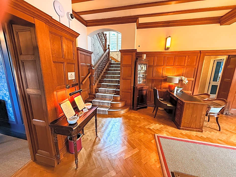 Lindeth Fell Country House