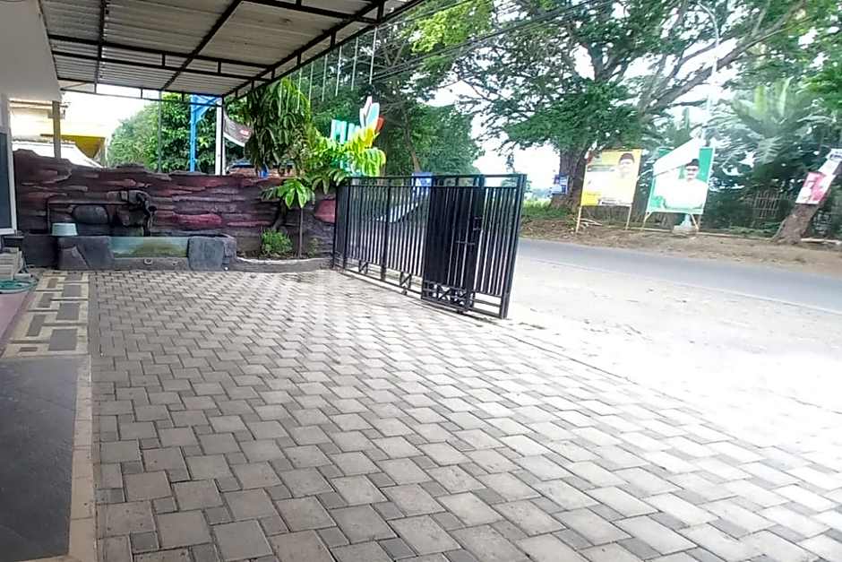 Fortuna Hotel RedPartner Near Exit Tol Paiton