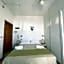 Hotel Alex