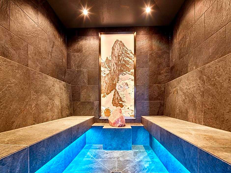 Hotel Berghof Crystal Spa & Sports
