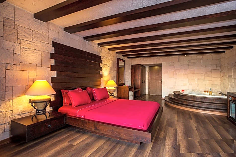 Manaspark Deluxe Hotel