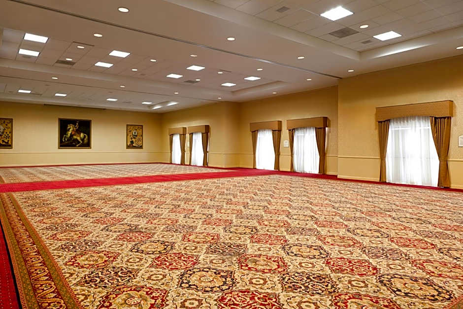 Azure Hotel & Suites Ontario, A Trademark Collection Hotel