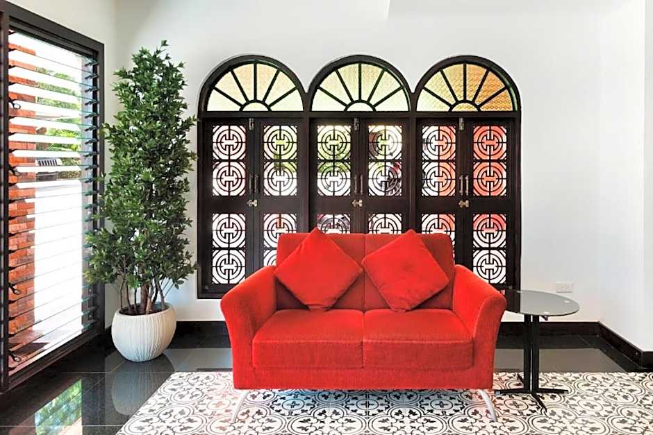 Ratana Hotel Chalong