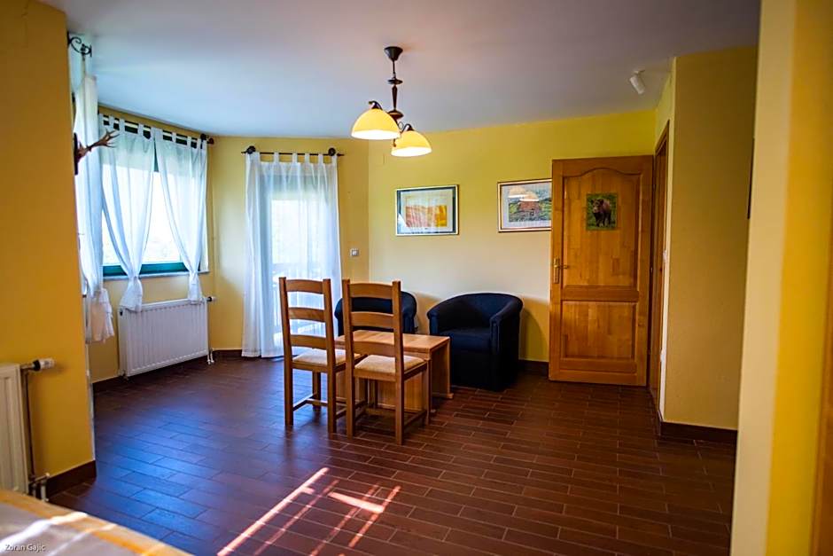 Hotel & Distillery Monogram