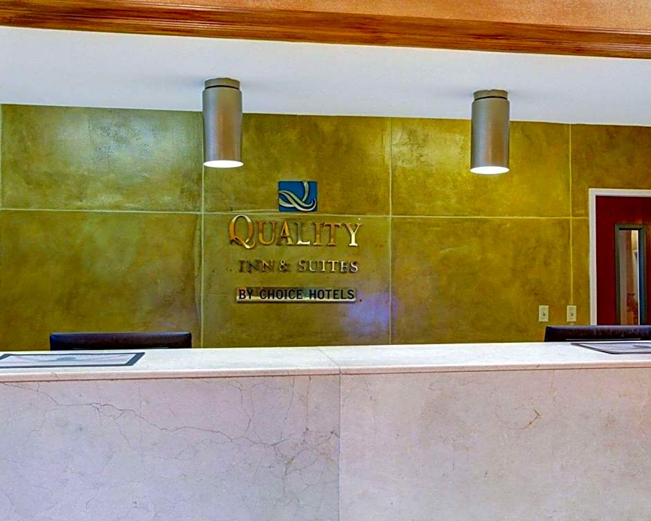 Garner Hotel Del Valle - Austin Southeast by IHG