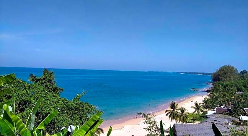 Khaolak C-nior Bungalows