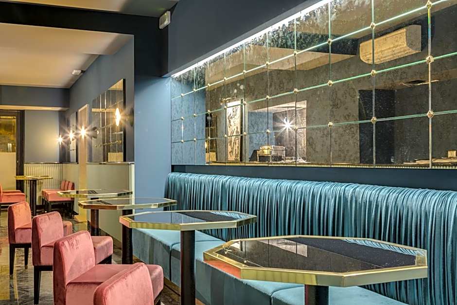 Otivm Hotel