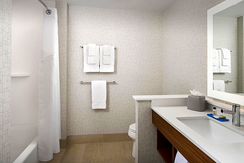 Staybridge Suites North Brunswick By IHG