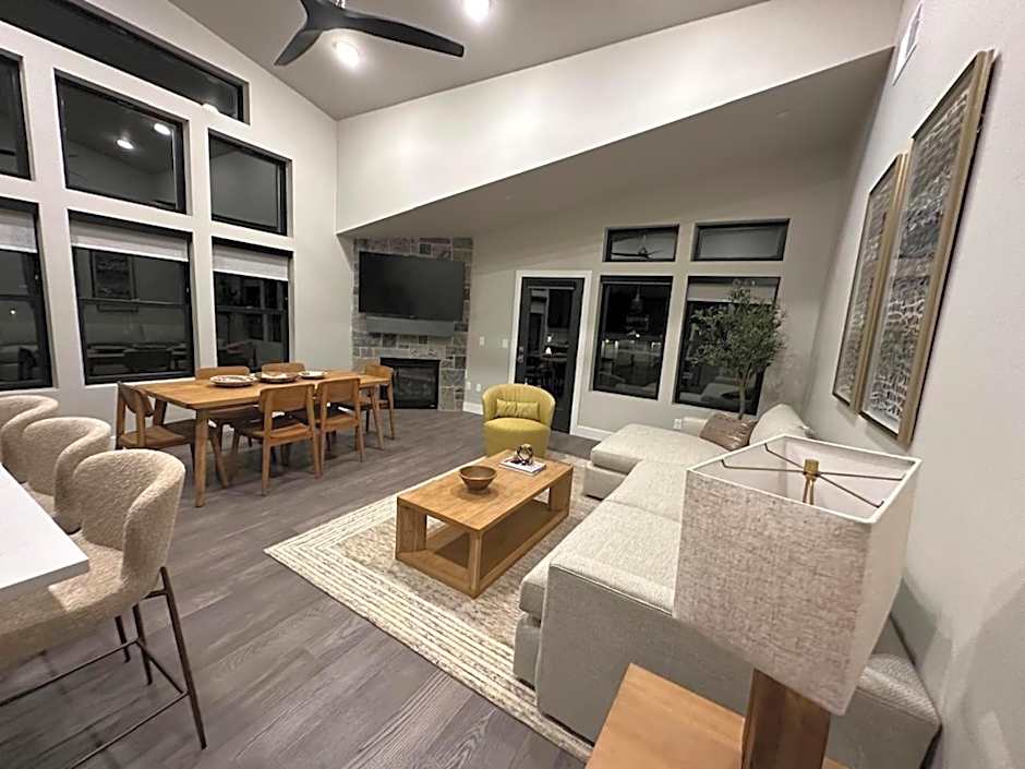 New East Deer Valley, 1 min, B6301, Luxury 3br condo, Park City 10 min