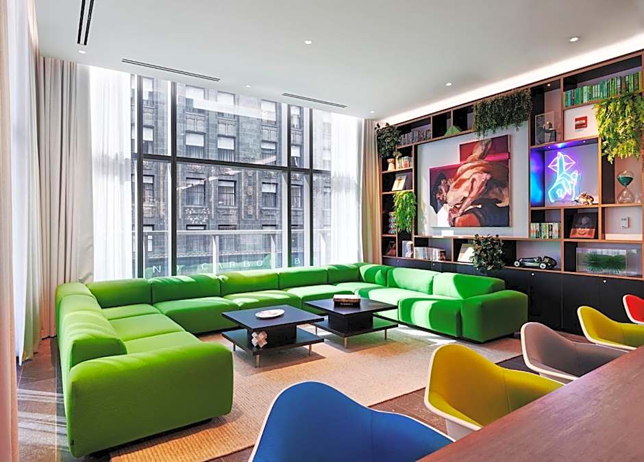 citizenM Chicago Downtown