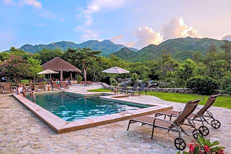 El Pedregal - Hotel en la Naturaleza