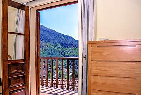 Twin Room with Balcony