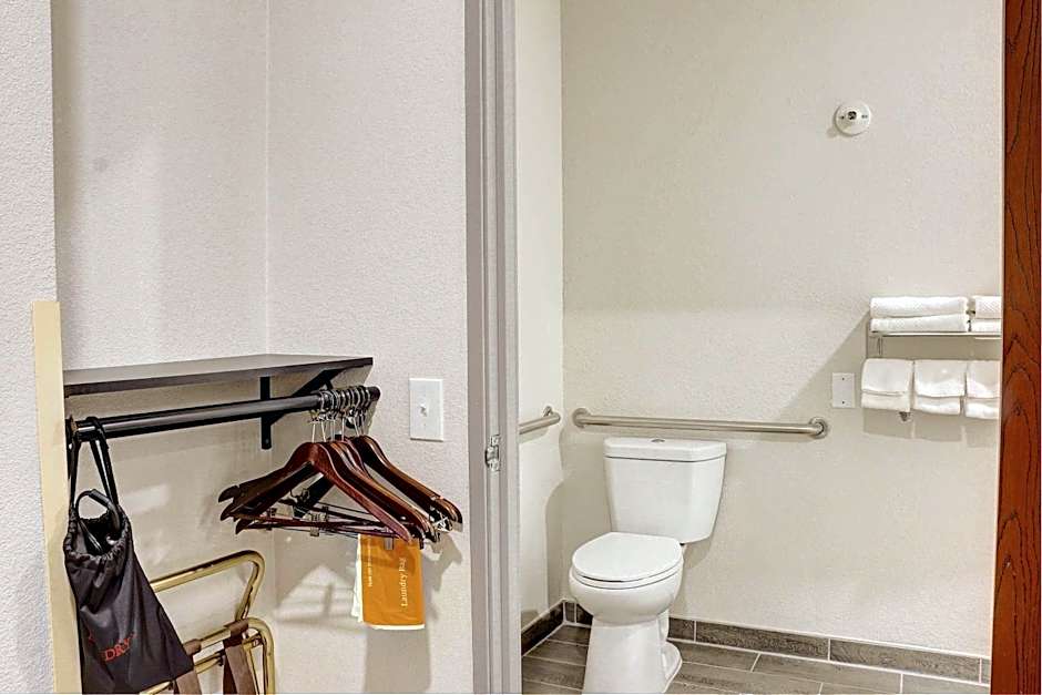 Quality Inn & Suites Roswell North