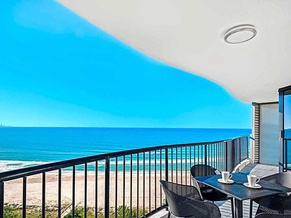 Mantra Coolangatta Beach