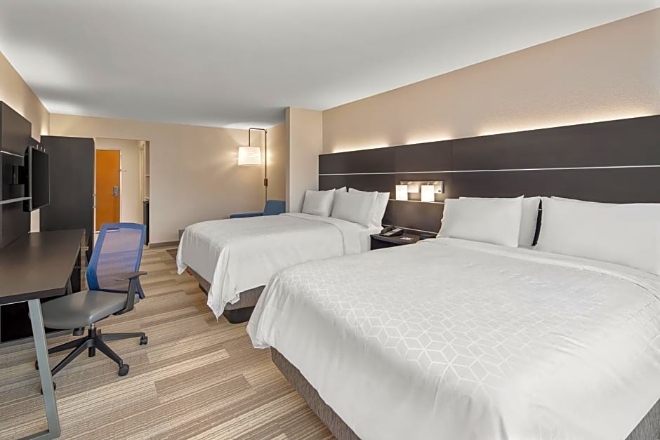 Holiday Inn Express & Suites - Hardeeville-Hilton Head by IHG