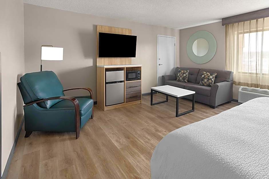 La Quinta Inn & Suites by Wyndham Mansfield, Oh