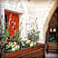 Vigneron Cave Hotel
