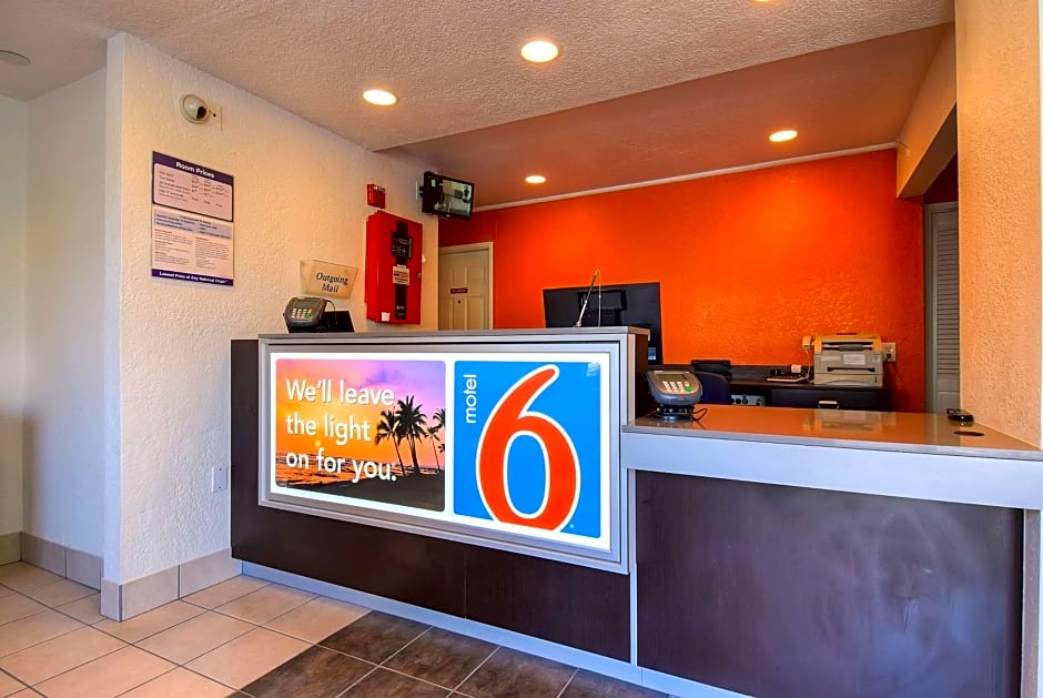 Motel 6 Rowland Heights, CA - Los Angeles - Pomona