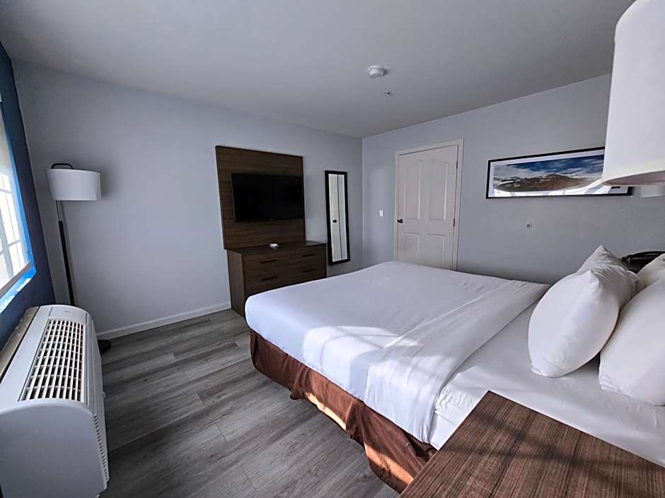 Quality Inn & Suites Tulare