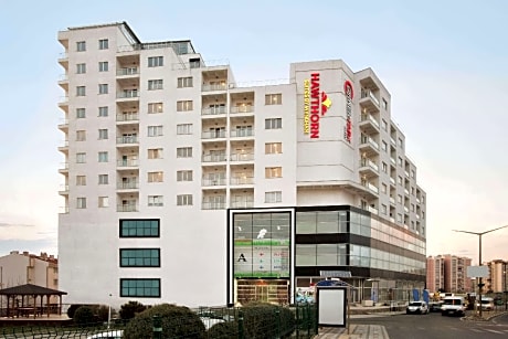 Hawthorn Suites by Wyndham Cerkezkoy