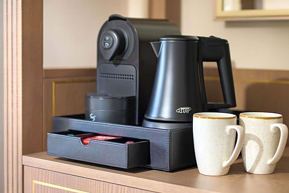 The Lansdowne Kenmare