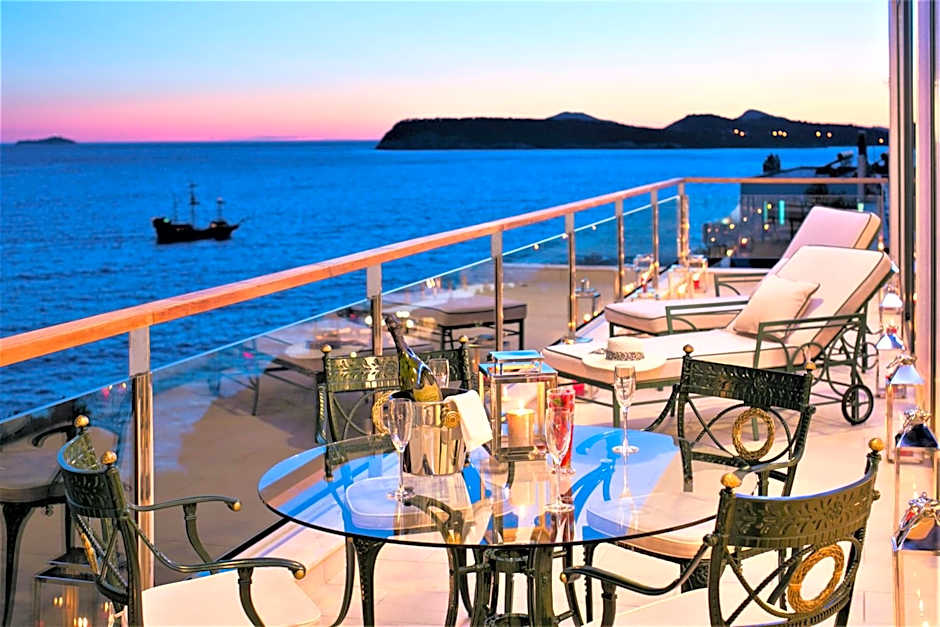 Royal Princess Hotel