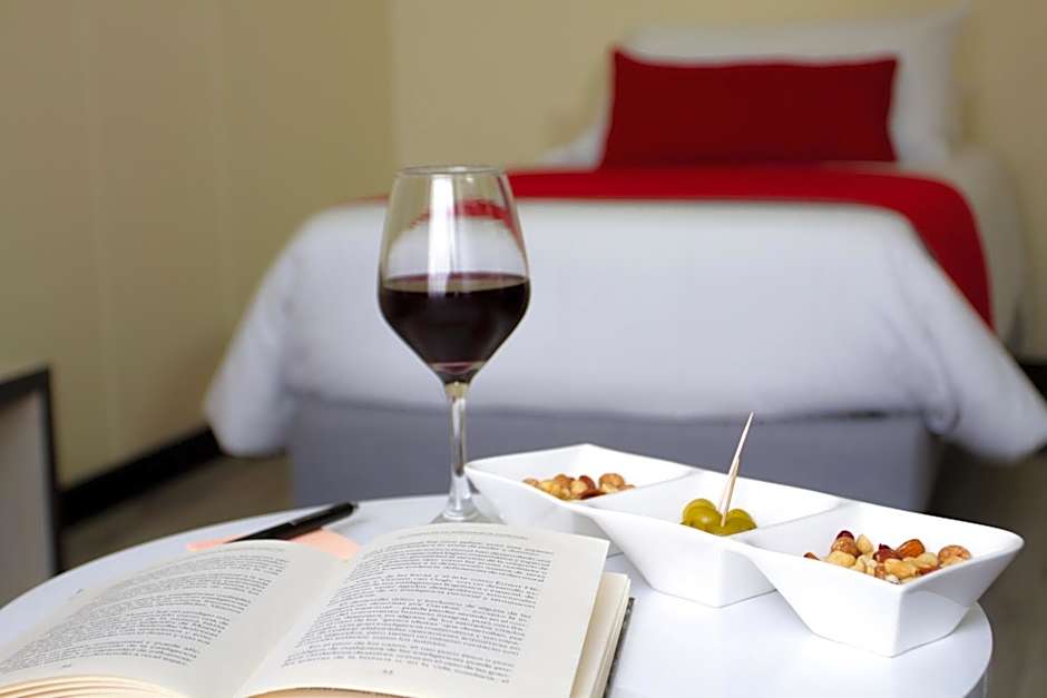 Hotel WLH Bogota - White Lighthouse