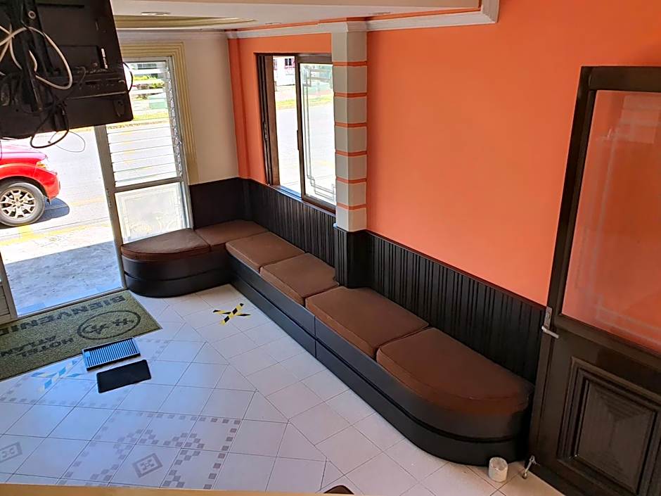 Hotel Atlantico a 150 mts de Playa Martí