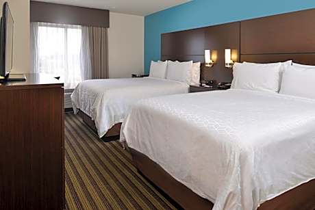 Standard Room with Two Queen Beds