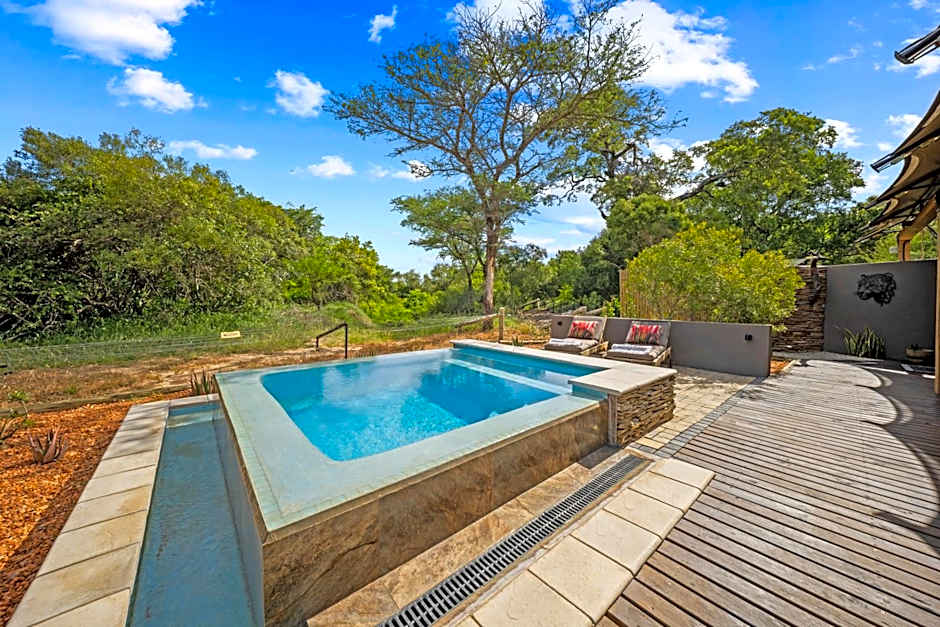 Little Africa Safari Lodge