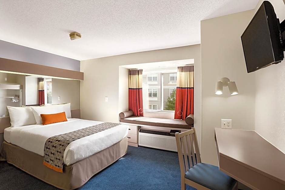 Microtel Inn & Suites by Wyndham Louisville East