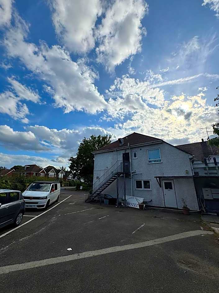 Gatwick White House Hotel