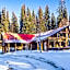 Golden Cabin - Hot Tub - Games Barn - Theatre