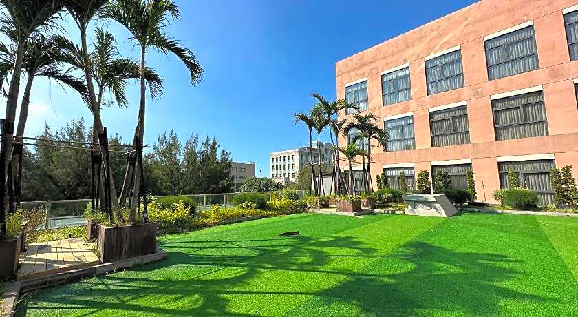 JANDA Golden Tulip Hotel